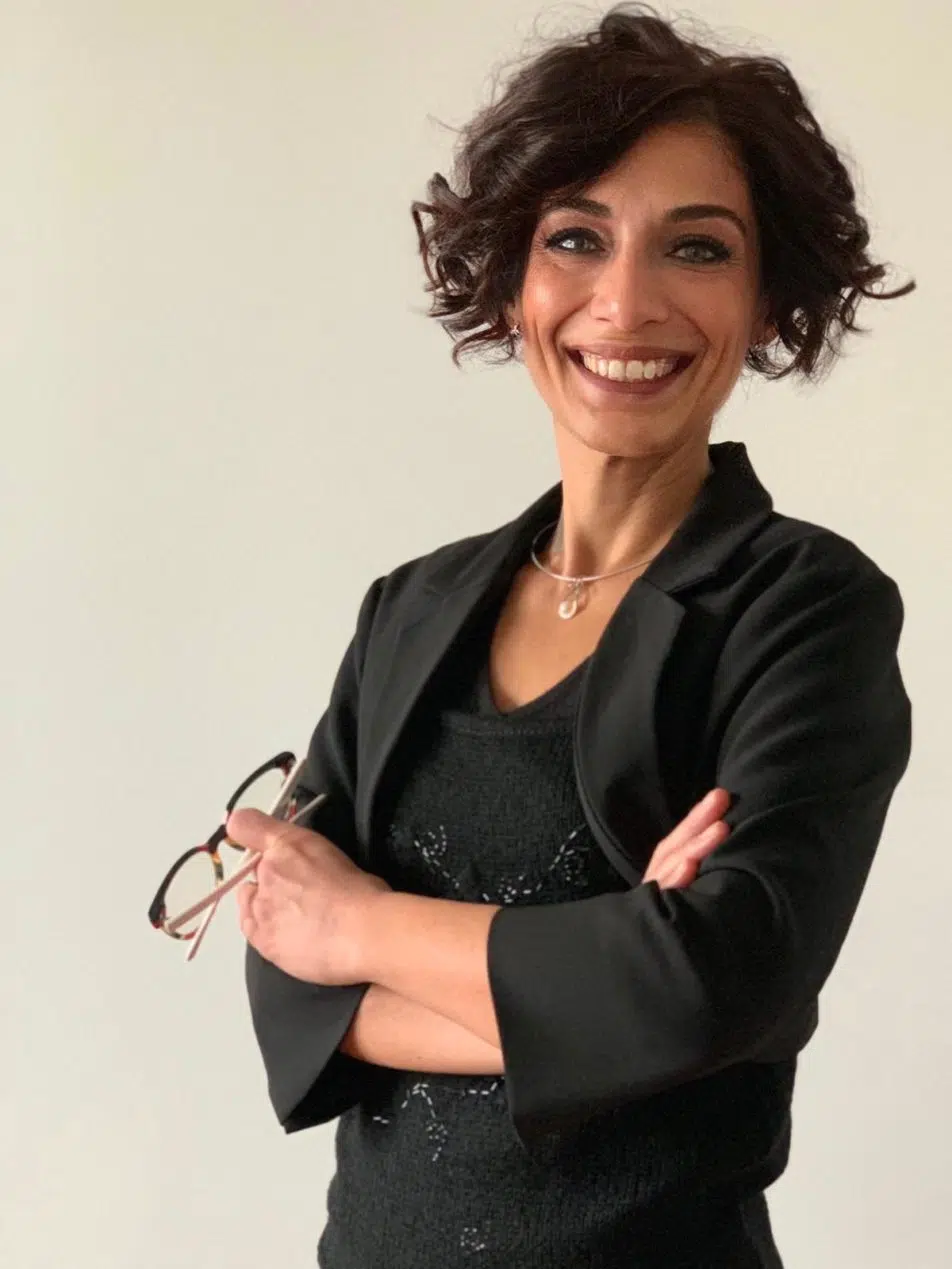 debora-cazzani-mc-solutions-author-952x1269-1