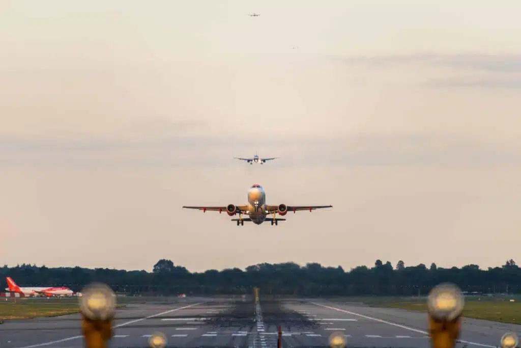 Gatwick,Airport,,England,,Uk,Â,September,13,2018:,View,Directly