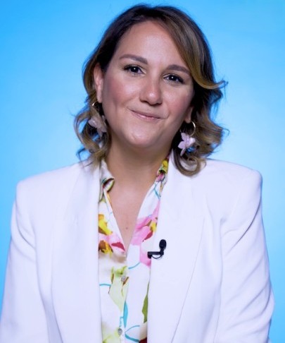 Headshot of Melina Santos Vanderlinder